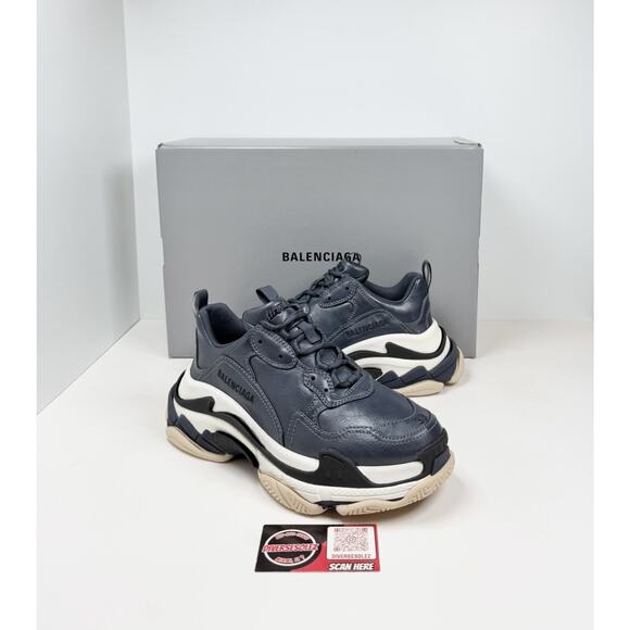 Size 39EU/6US - Balenciaga Triple S Stone Blue Sneakers💙 New/Retail $1K!